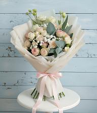 Букет цветов из:  Розы и Лизиантусы в Медведовской