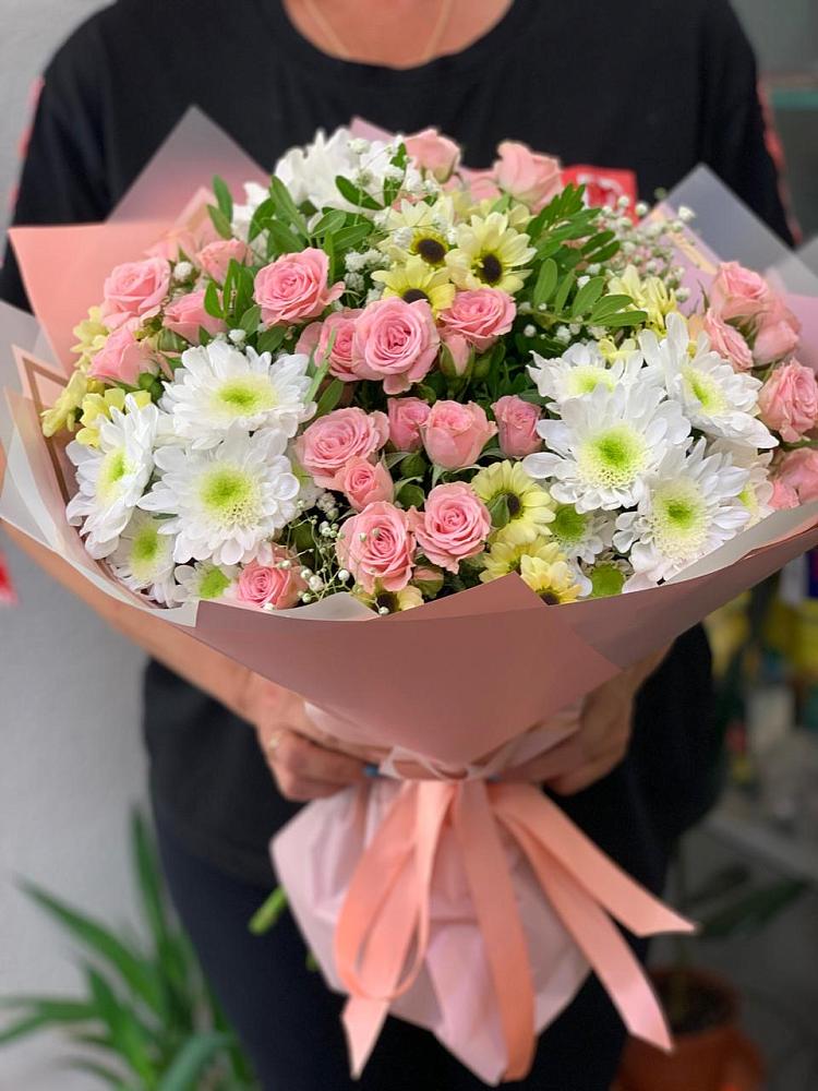 Букет цветов из: Розы и Хризантемы в Медведовской