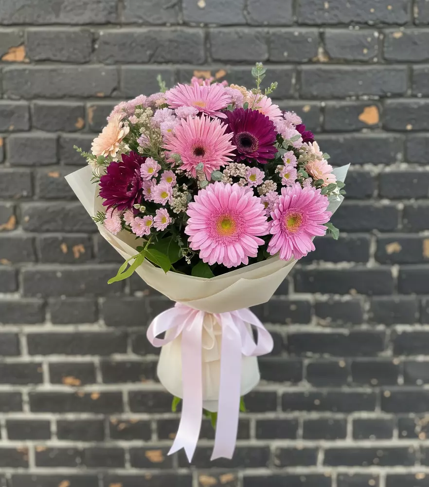 Букет цветов из: Герберы и Хризантемы в Медведовской