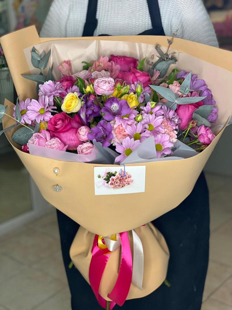 Букет цветов из: Хризантемы, Гвоздики и Альстромерии в Медведовской