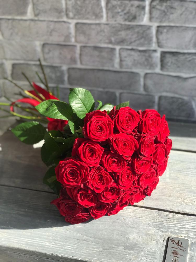Букет Красные розы Фридом в Медведовской