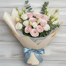 Букет цветов из:  Лизиантусы #REPLACE_PRED# Медведовской