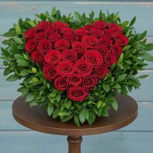 Цветочная композиция из Розы в виде сердца в Медведовской