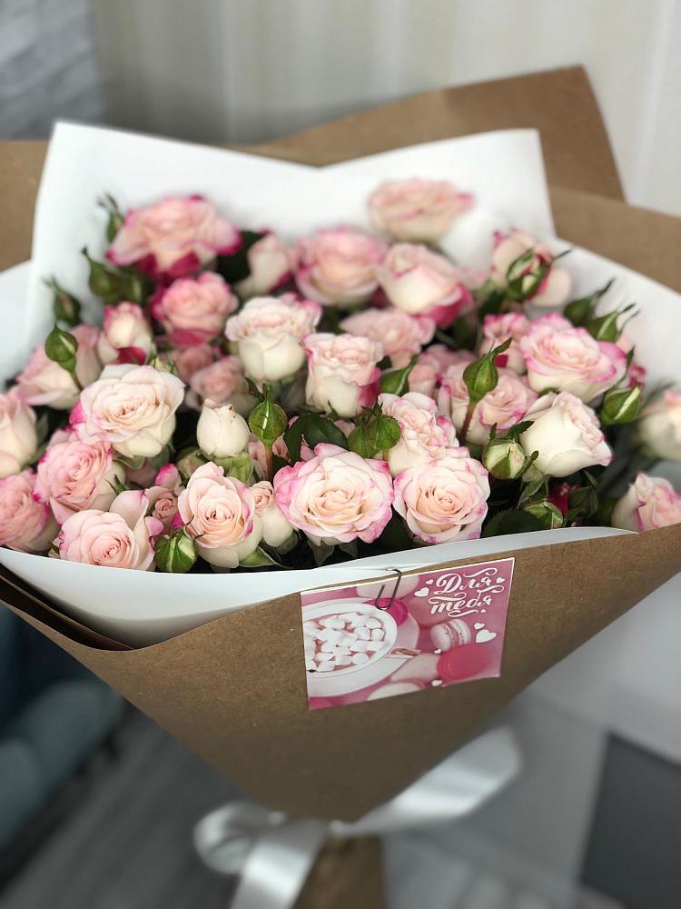 Букет цветов из: Розы в Медведовской