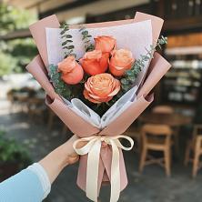 Букет цветов из:  Розы в Медведовской