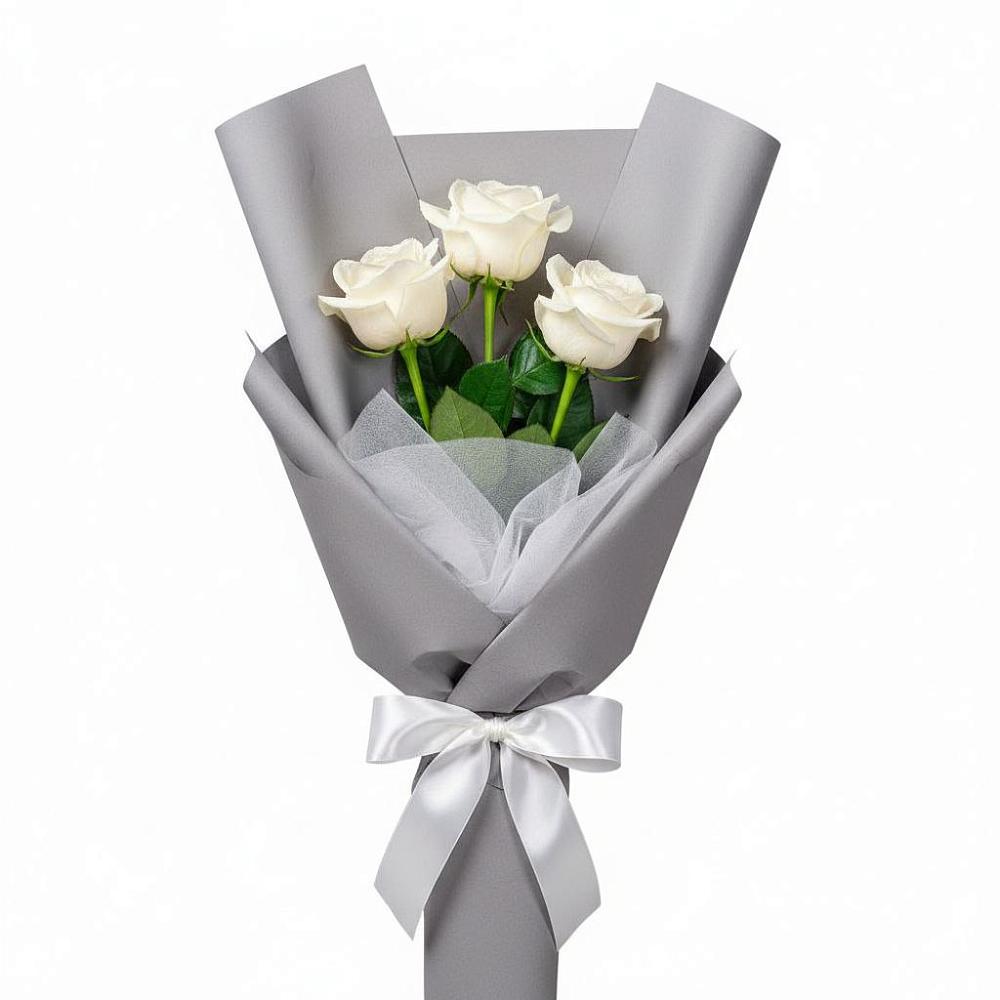Букет 3 белые розы в Медведовской