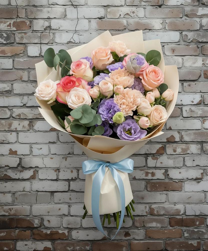 Букет цветов из: Розы, Лизиантусы и Гвоздики в Медведовской