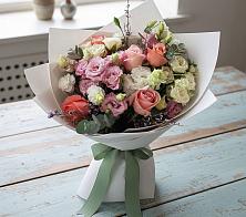 Букет цветов из:  Розы, Лизиантусы и Гвоздики в Медведовской