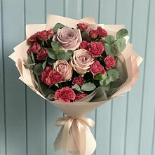 Букет цветов из:  Гвоздики и Розы в Медведовской