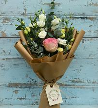 Букет цветов из:  Розы и Лизиантусы в Медведовской