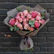 Букет цветов из:  Розы в Медведовской