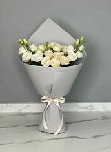 Букет цветов из:  Розы и Лизиантусы в Медведовской